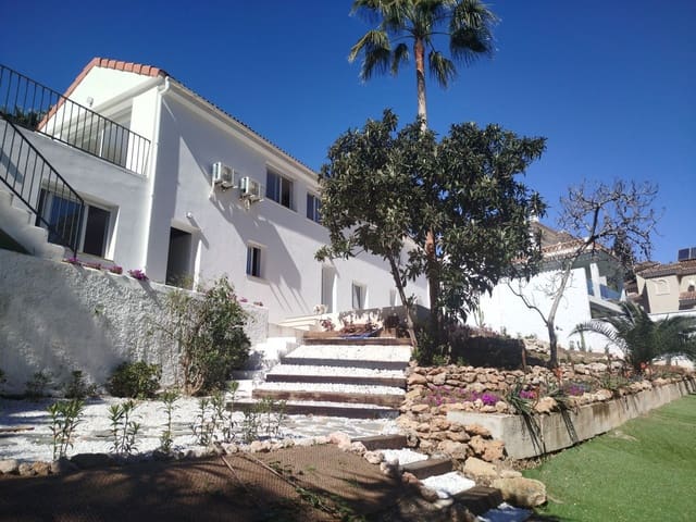4 sypialnia Willa na sprzedaż w Campo Mijas, Mijas z basenem garażem - 899 000 € (Ref: 9863558)