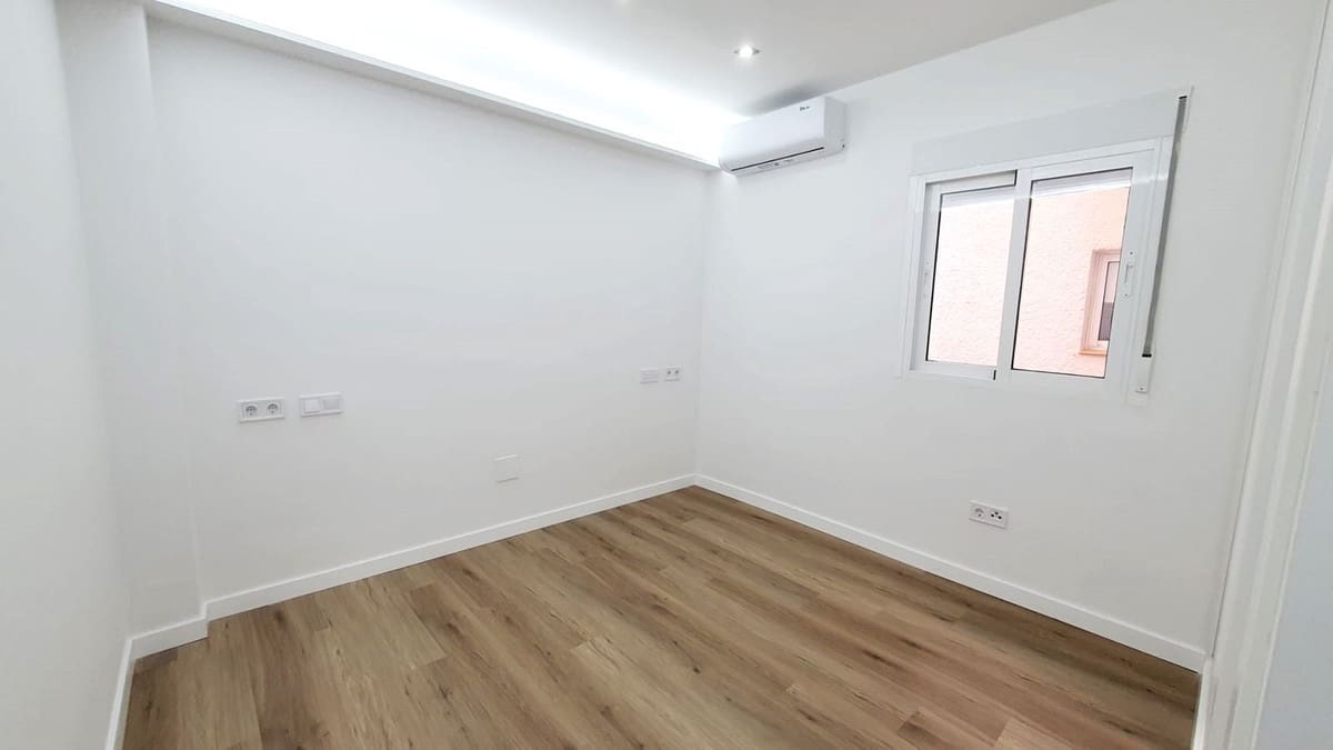 3 sovrum Lägenhet till salu i Fuengirola - 279 000 € (Ref: 9893083)