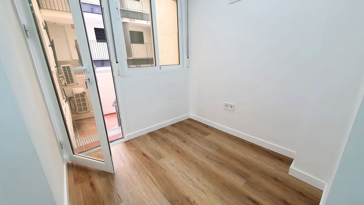 3 sovrum Lägenhet till salu i Fuengirola - 279 000 € (Ref: 9893083)