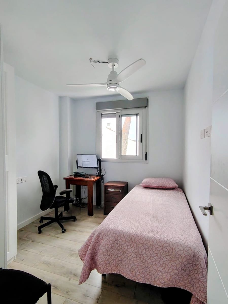 2 slaapkamer Appartement te koop in Torremolinos met zwembad garage - € 495.000 (Ref: 9897403)
