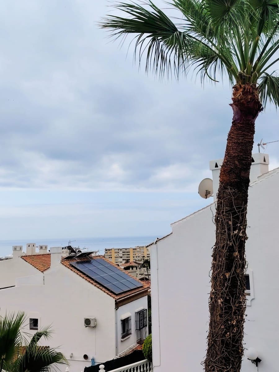 2 slaapkamer Appartement te koop in Torremolinos met zwembad garage - € 495.000 (Ref: 9897403)