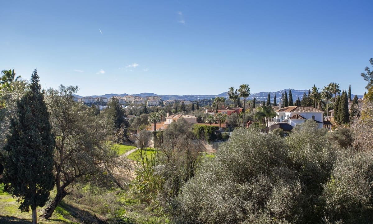 5 Zimmer Villa zu verkaufen in Mijas Costa mit Pool Garage - 1.600.000 € (Ref: 9921173)