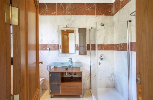 5 soverom Villa til salgs i Mijas Costa, Mijas med svømmebasseng garasje - € 1 600 000 (Ref: 9921173)