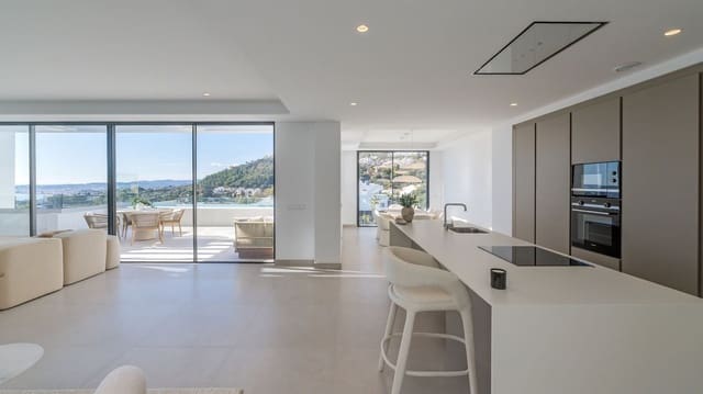 4 slaapkamer Villa te koop in Benalmádena pueblo, Benalmádena met zwembad garage - € 1.599.000 (Ref: 9925143)