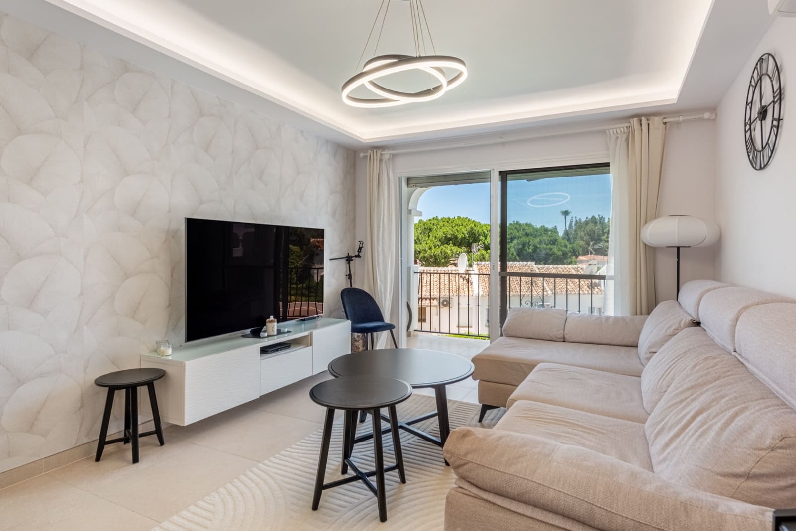 Apartamento de 2 habitaciones en La Cala de Mijas en venta con piscina - 390.000 € (Ref: 9937125)