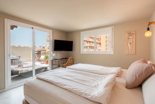 2 soverom Penthouse til salgs i Los Boliches , Fuengirola - € 400 000 (Ref: 9997785)