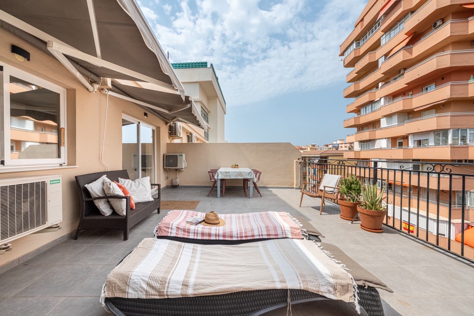 2 soveværelse Penthouse til salg i Fuengirola - € 400.000 (Ref: 9997785)