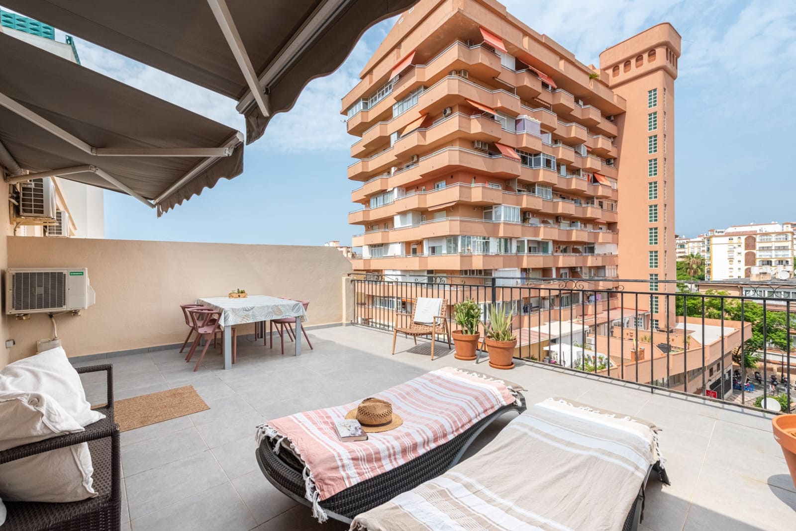 2 soveværelse Penthouse til salg i Fuengirola - € 400.000 (Ref: 9997785)