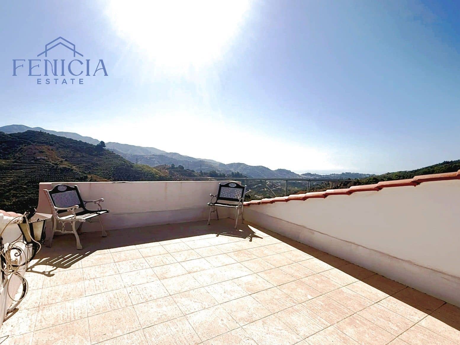 3 quarto Moradia para venda em Almunecar com piscina garagem - 399 000 € (Ref: 10022002)
