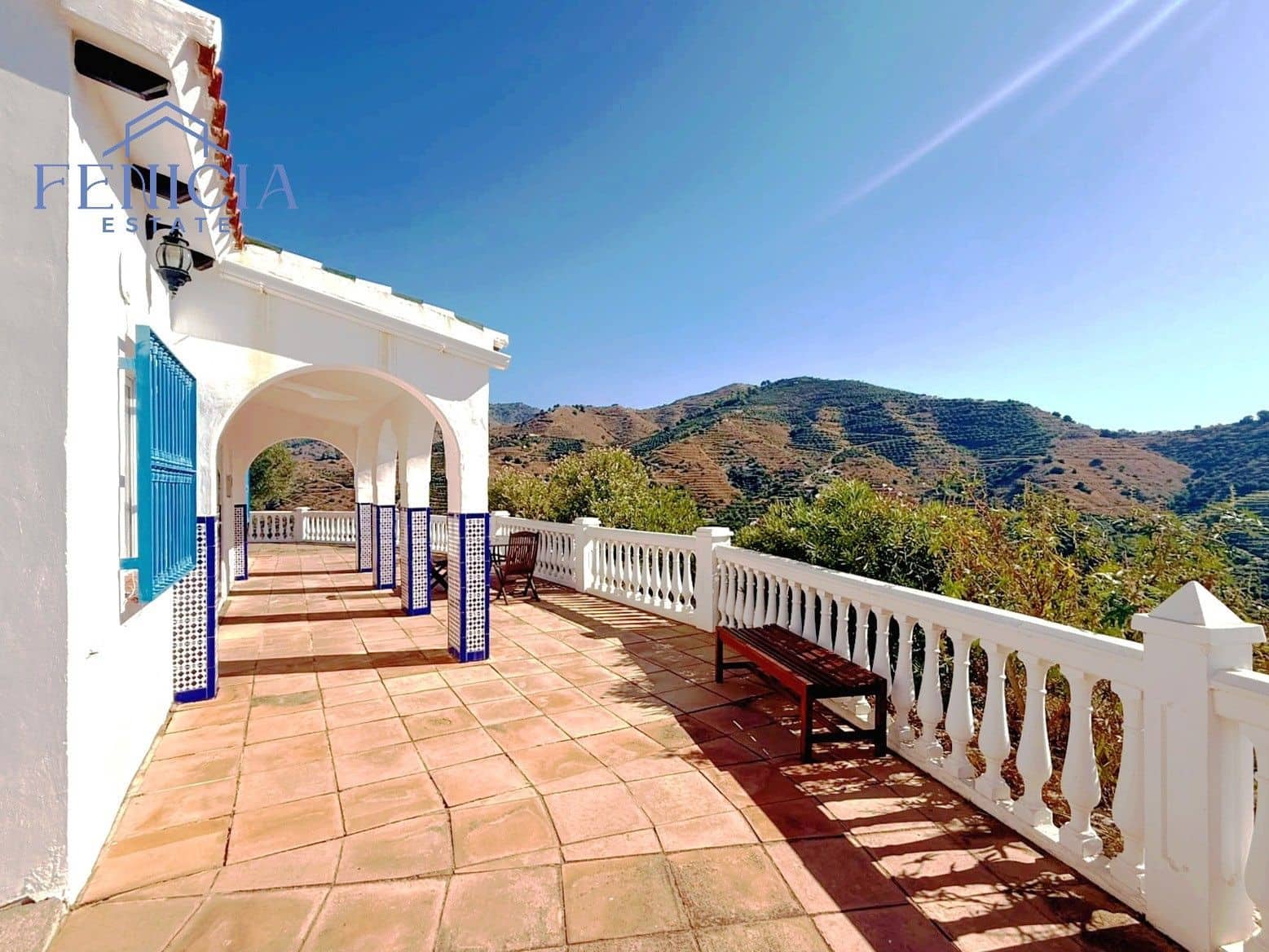 3 quarto Moradia para venda em Almunecar com piscina garagem - 399 000 € (Ref: 10022002)