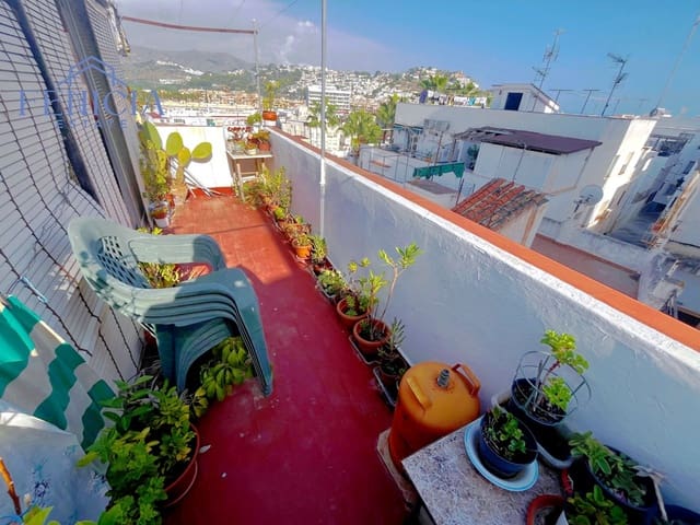3 bedroom Townhouse for sale in Almuñécar - € 200,000 (Ref: 10034934)