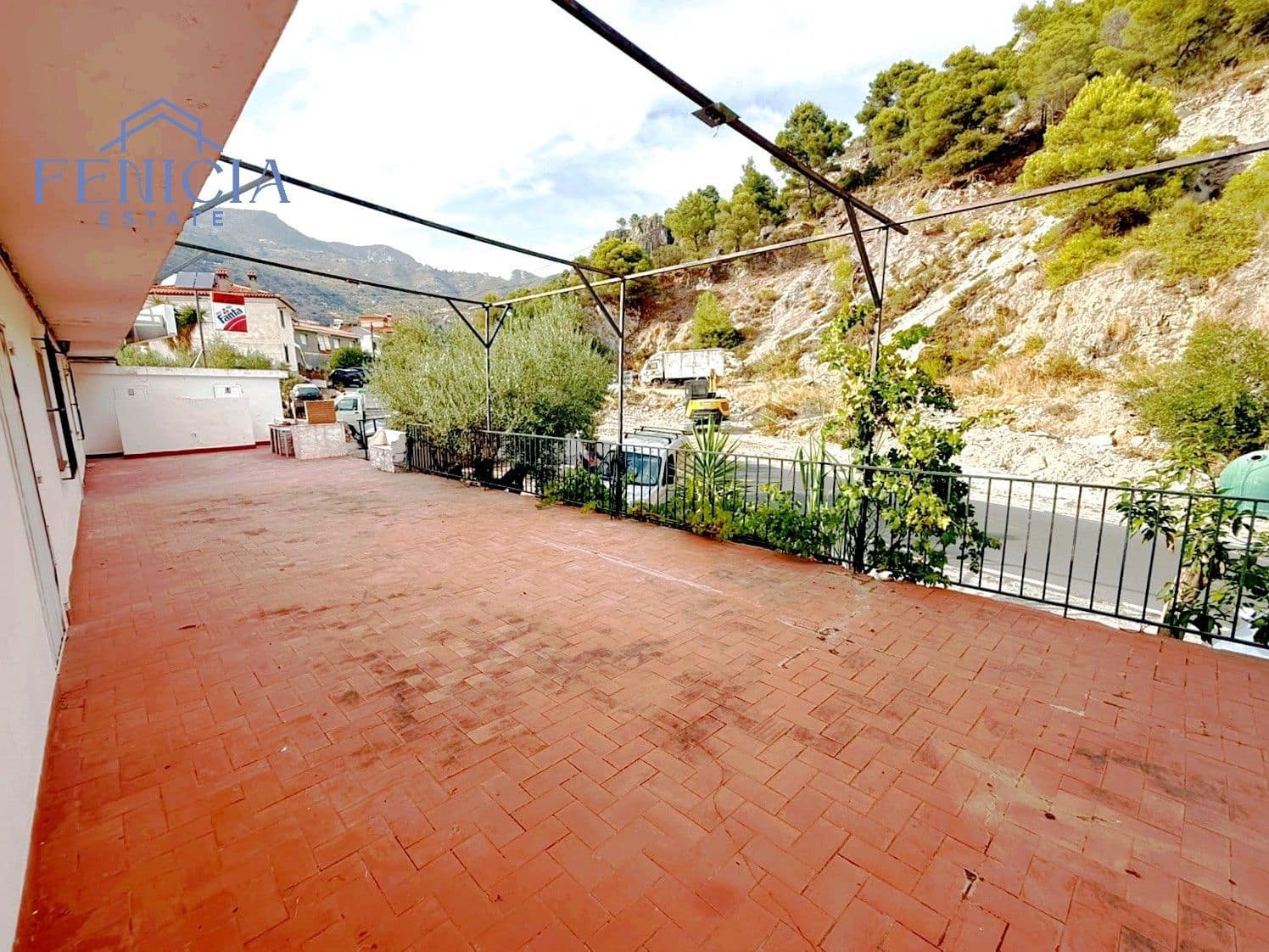 4 sovrum Villa till salu i Otivar med garage - 450 000 € (Ref: 10057996)
