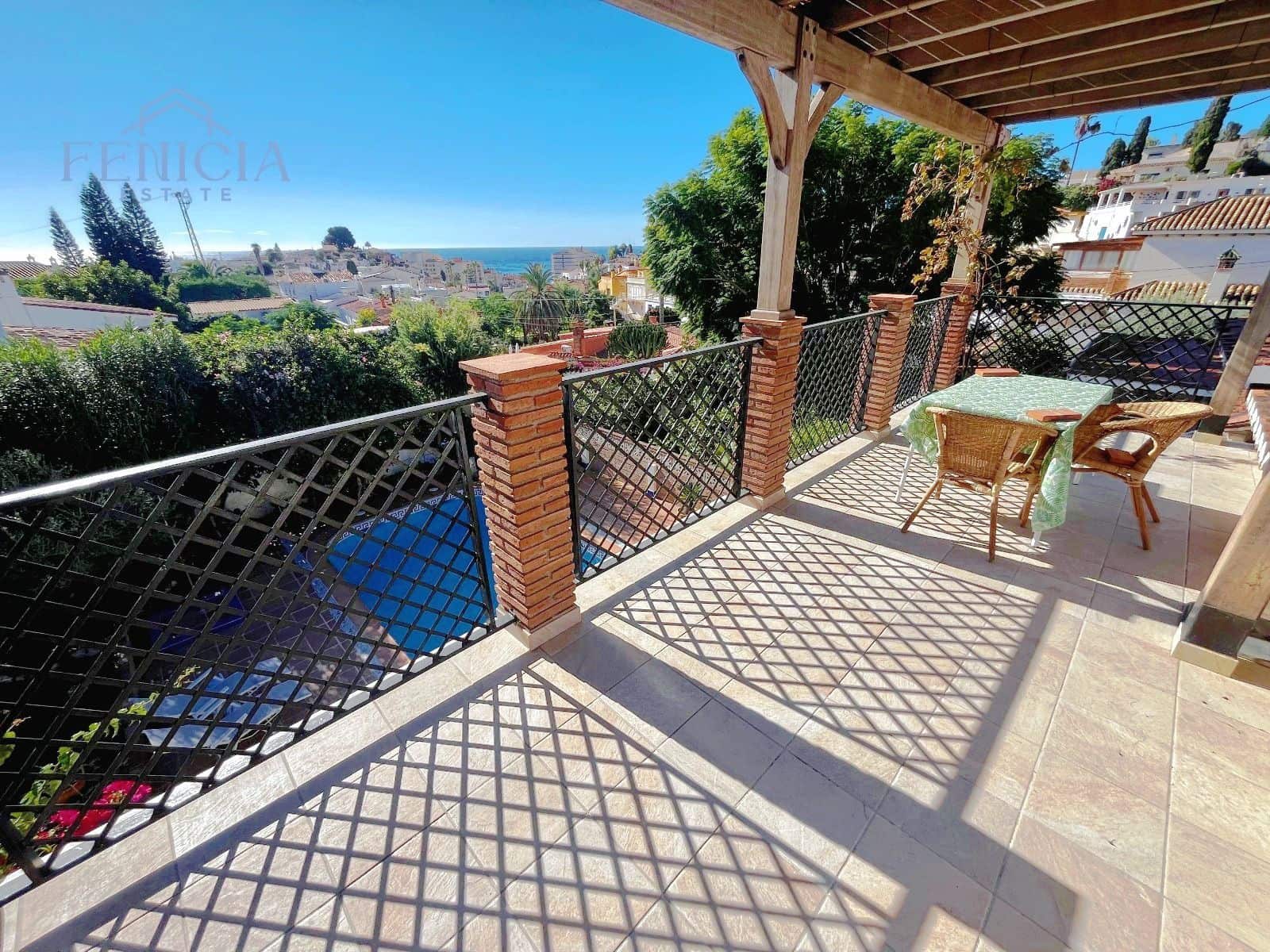 3 bedroom Villa for sale in Almunecar with pool garage - € 695,000 (Ref: 10114613)