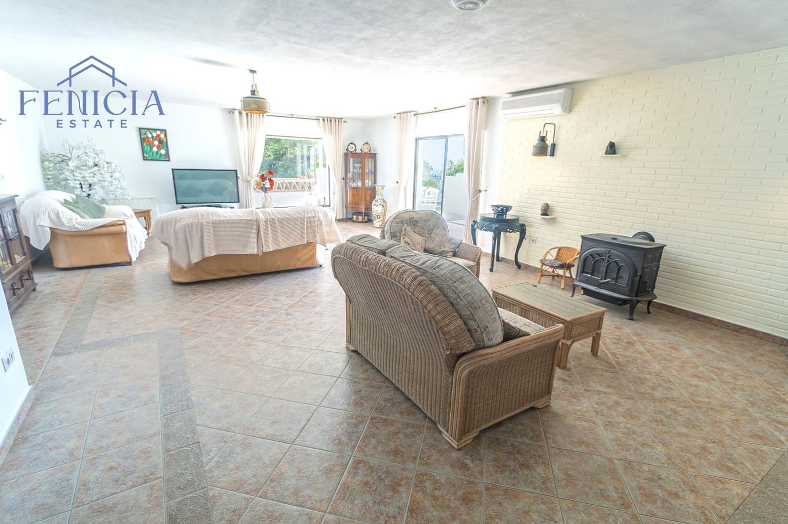7 bedroom Villa for sale in Almunecar with pool garage - € 1,100,000 (Ref: 10170591)