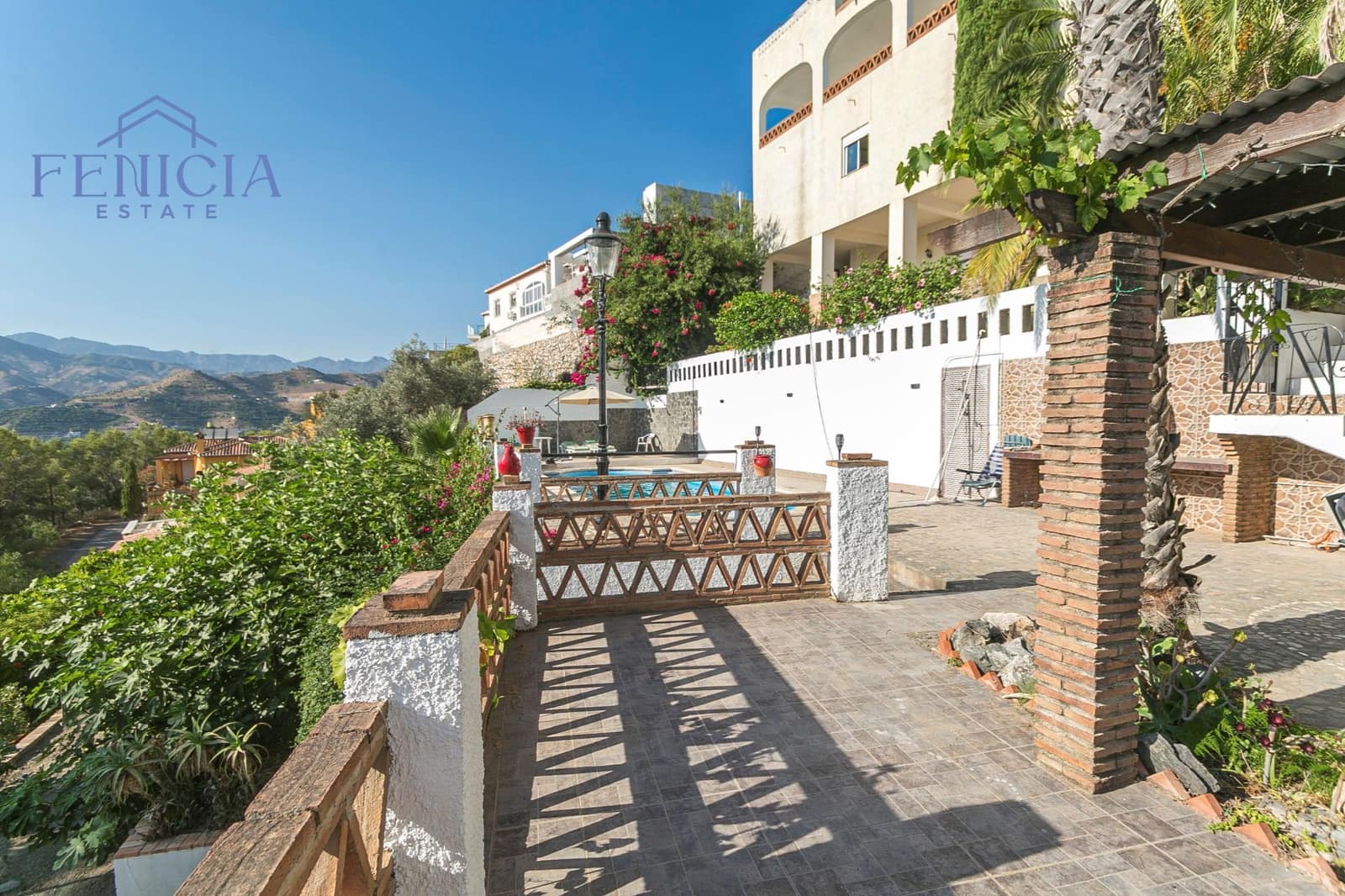 7 bedroom Villa for sale in Almunecar with pool garage - € 1,100,000 (Ref: 10170591)