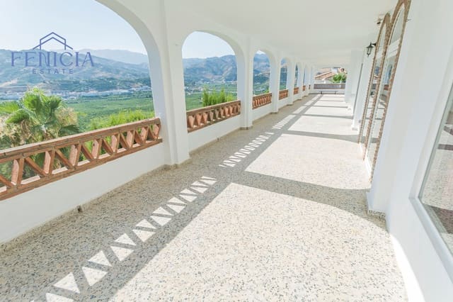7 bedroom Villa for sale in Almuñécar with pool garage - € 1,100,000 (Ref: 10170591)