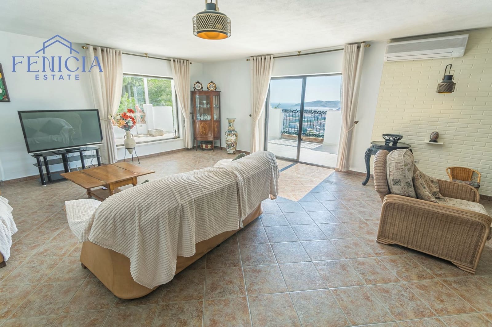 7 bedroom Villa for sale in Almunecar with pool garage - € 1,100,000 (Ref: 10170591)