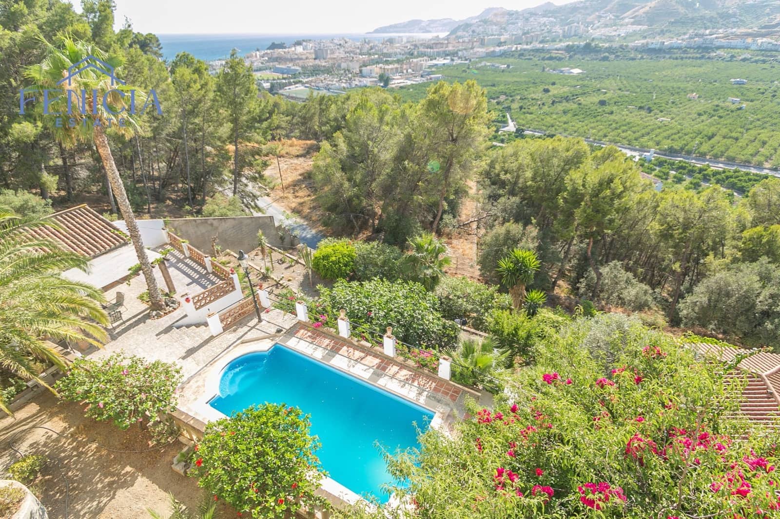 7 bedroom Villa for sale in Almunecar with pool garage - € 1,100,000 (Ref: 10170591)