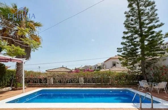 5 bedroom Villa for sale in Almunecar with pool garage - € 689,000 (Ref: 8671702)