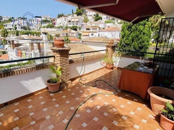 5 bedroom Villa for sale in Almunecar with pool garage - € 689,000 (Ref: 8671702)