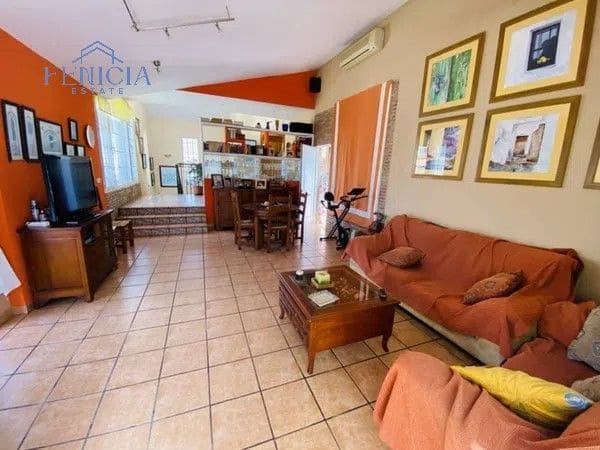 5 bedroom Villa for sale in Almunecar with pool garage - € 689,000 (Ref: 8671702)