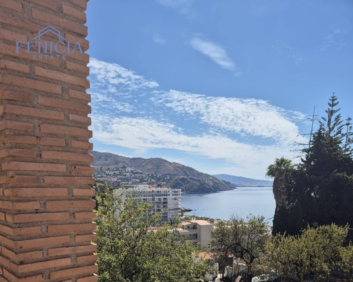 5 bedroom Villa for sale in Almunecar with pool garage - € 689,000 (Ref: 8671702)