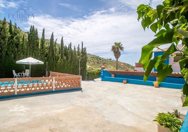 Finca/Casa Rural de 3 habitaciones en La Herradura, Almuñécar en venta con piscina garaje - 380.000 € (Ref: 8674394)