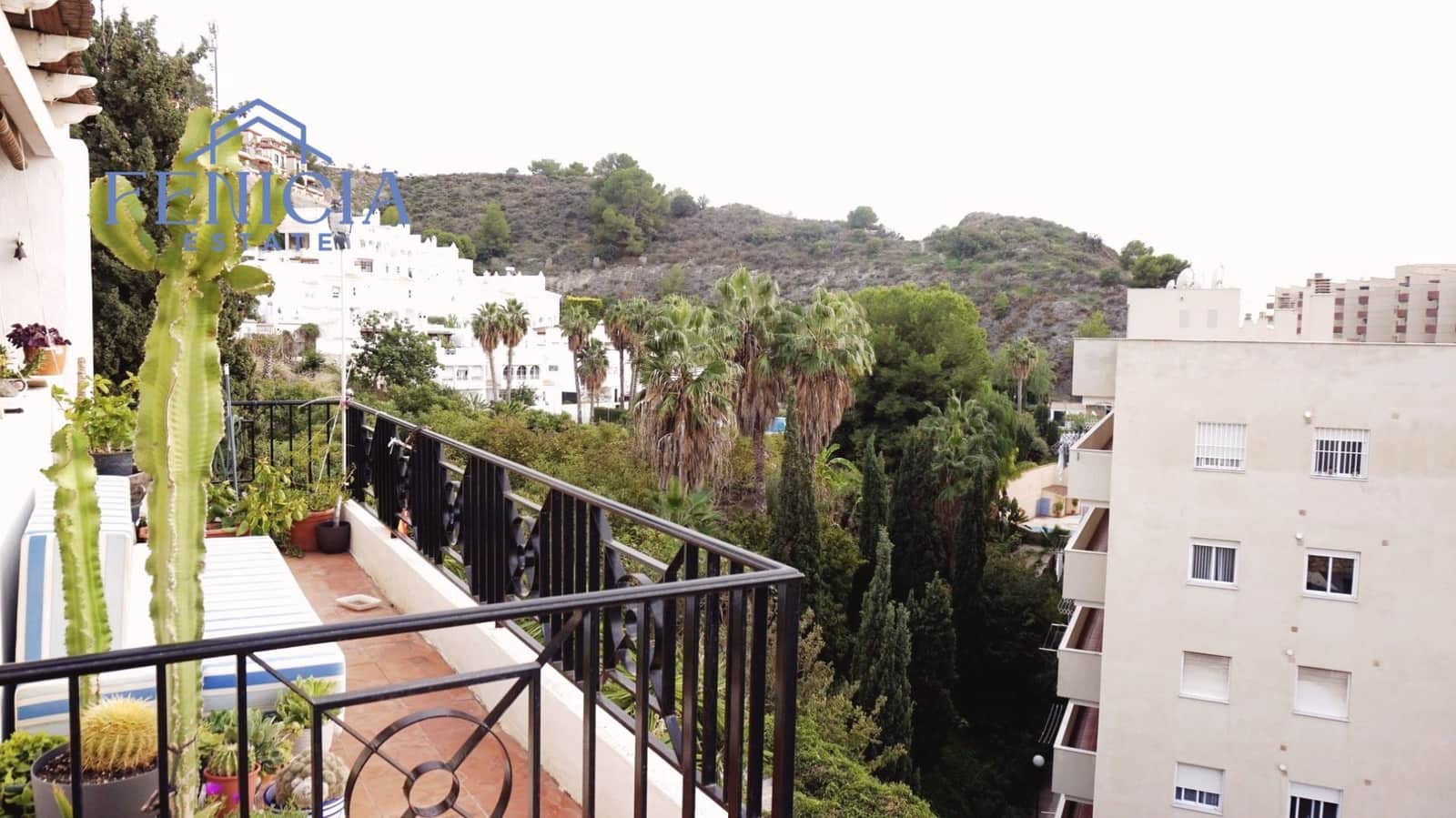 6 slaapkamer Halfvrijstaande villa te koop in Almunecar met zwembad garage - € 310.000 (Ref: 8674399)