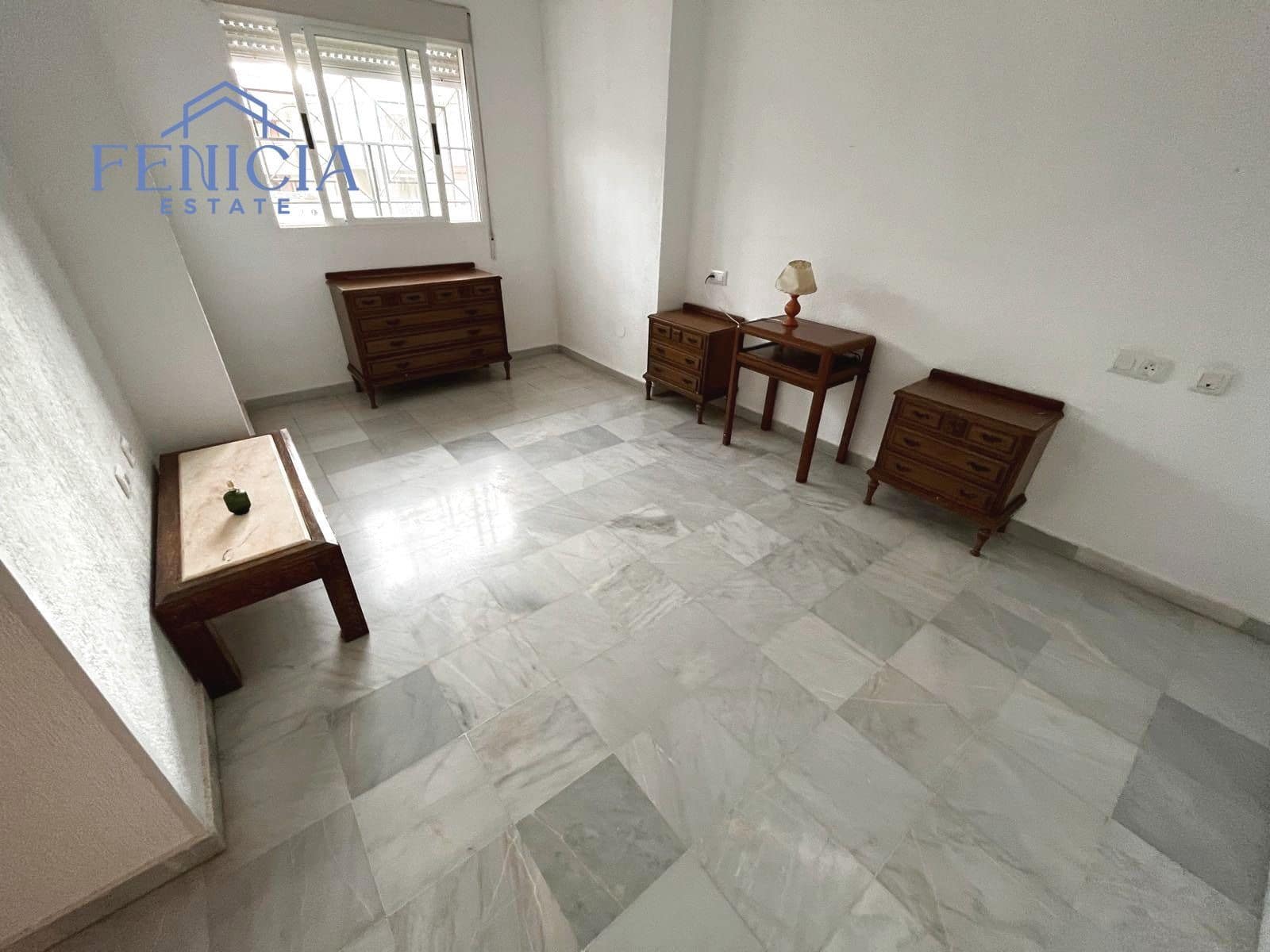 6 slaapkamer Halfvrijstaande villa te koop in Almunecar met zwembad garage - € 310.000 (Ref: 8674399)