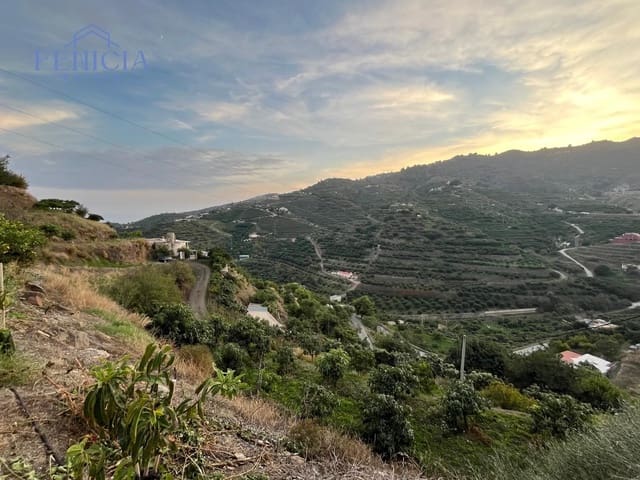 Finca/Casa Rural de 3 habitaciones en Almuñécar en venta - 215.000 € (Ref: 8674404)