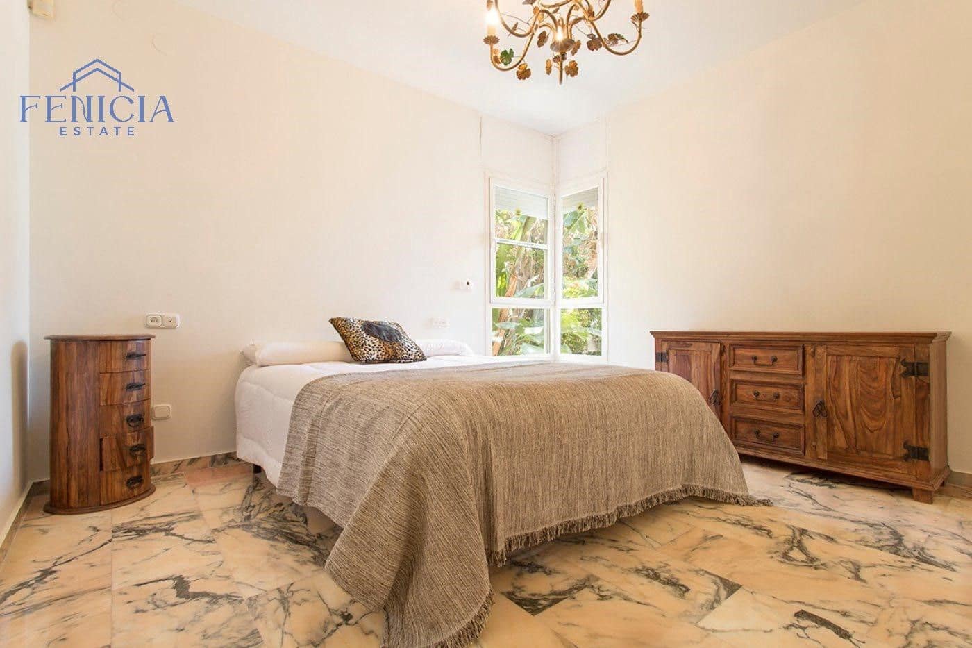 4 Zimmer Villa zu verkaufen in Almunecar mit Pool Garage - 560.000 € (Ref: 8692672)