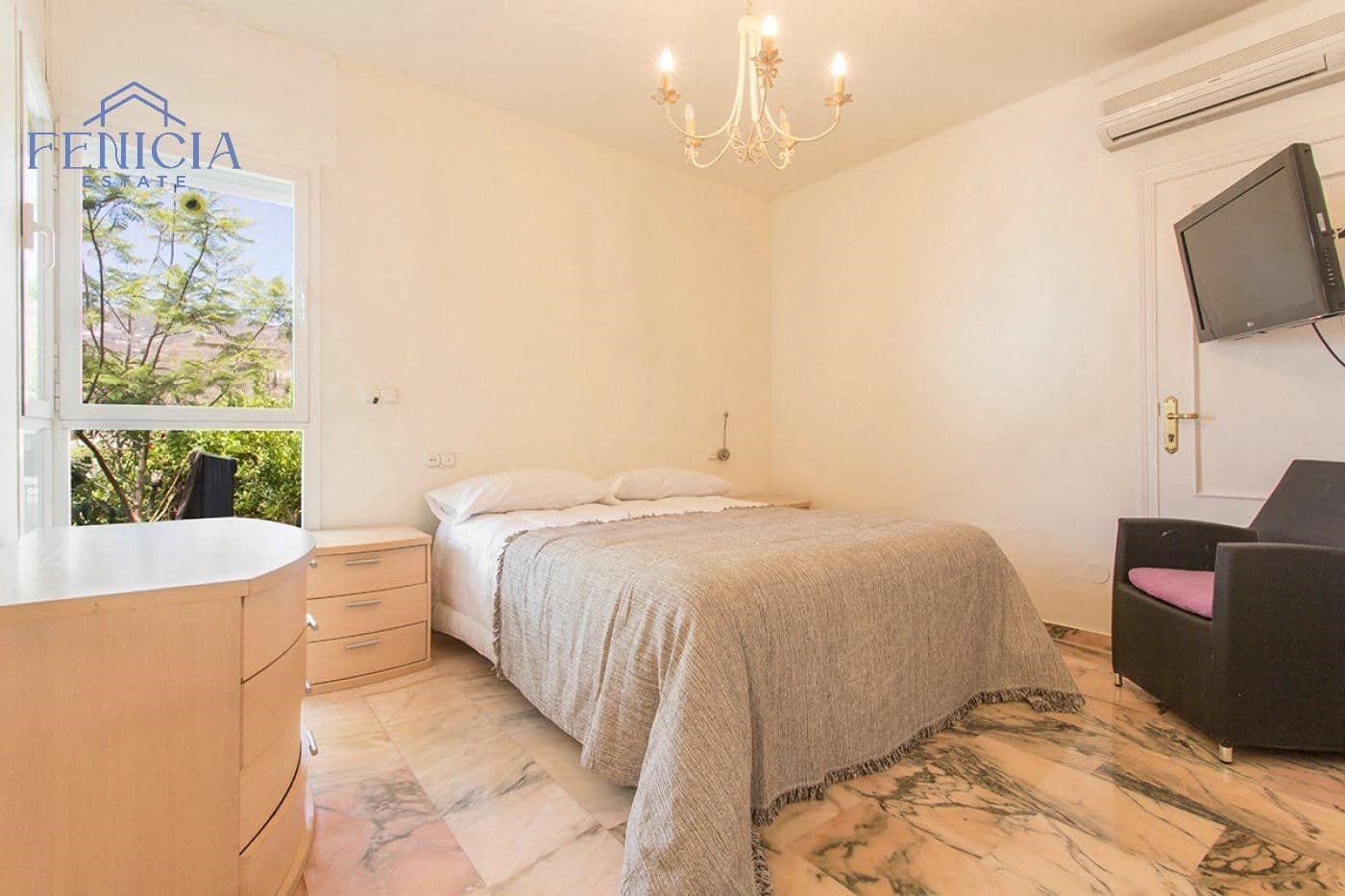 4 Zimmer Villa zu verkaufen in Almunecar mit Pool Garage - 560.000 € (Ref: 8692672)