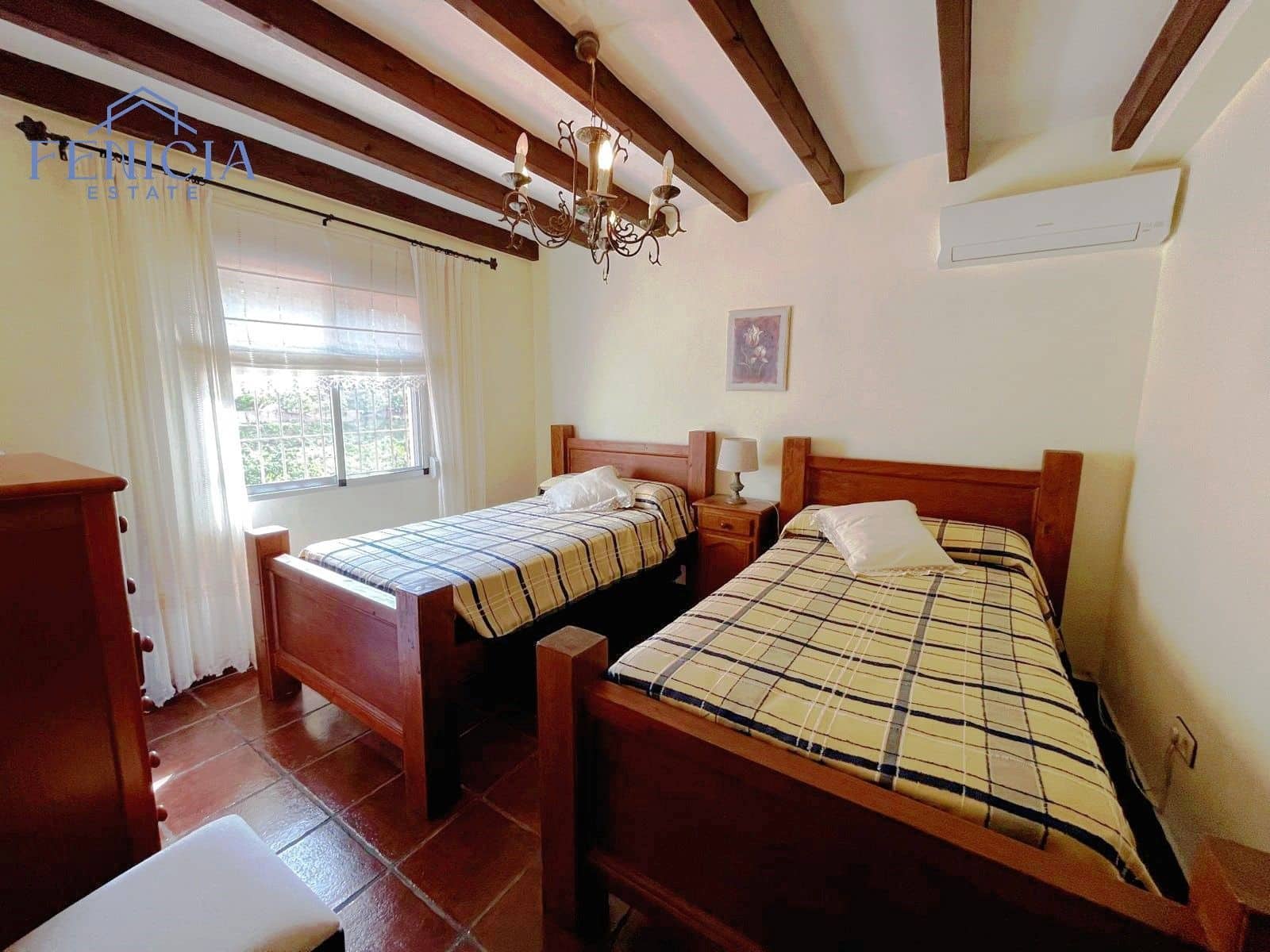 3 chambre Villa/Maison à vendre à Jete avec piscine garage - 515 000 € (Ref: 8828531)
