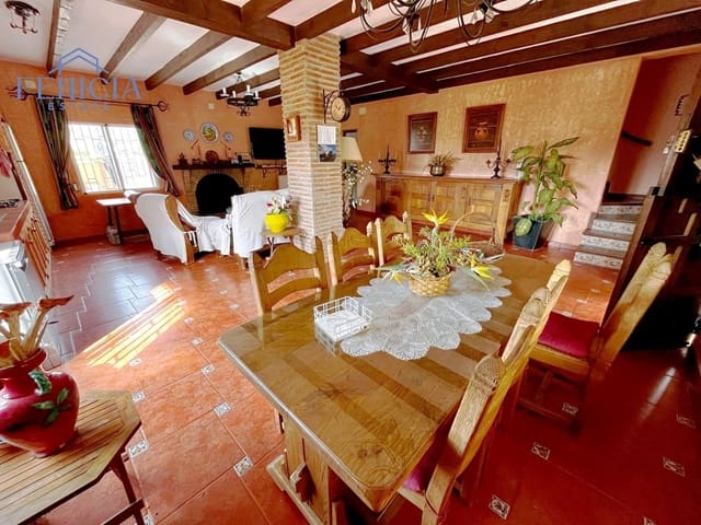 3 chambre Villa/Maison à vendre à Jete avec piscine garage - 515 000 € (Ref: 8828531)