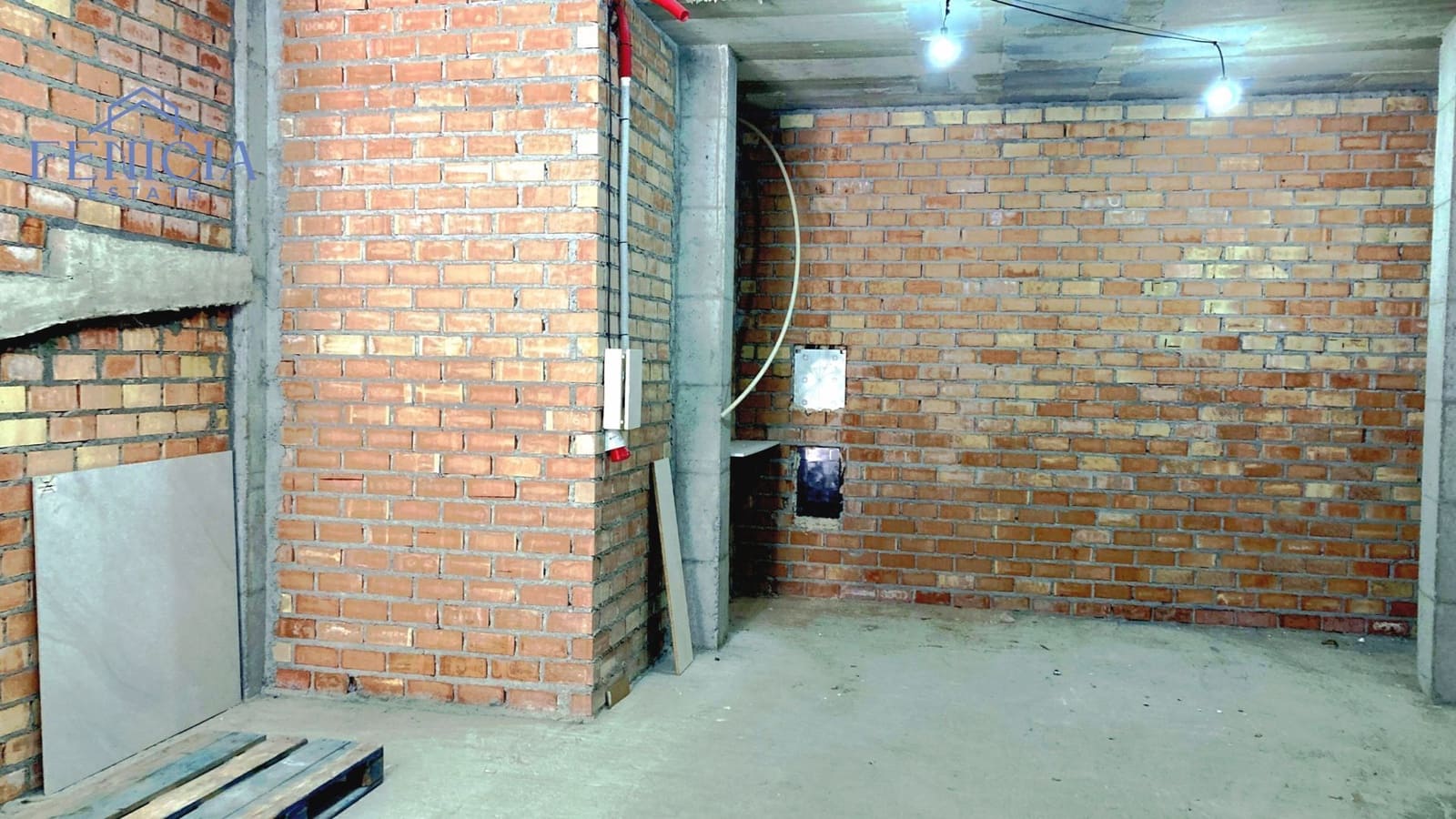 Local Commercial à louer à Almunecar - 800 € (Ref: 8905022)