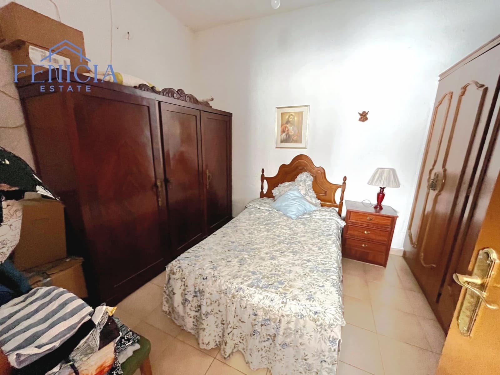 6 bedroom Townhouse for sale in La Herradura - € 550,000 (Ref: 8921026)