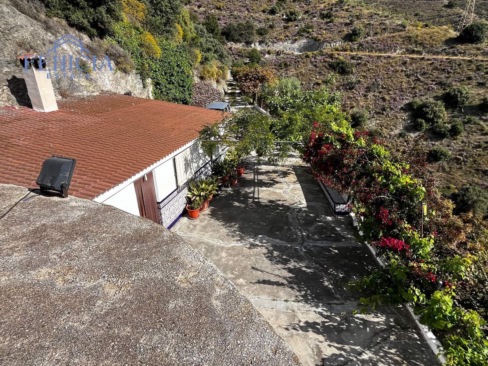 2 sovrum Finca/Hus på landet till salu i La Herradura med pool garage - 349 000 € (Ref: 8993601)