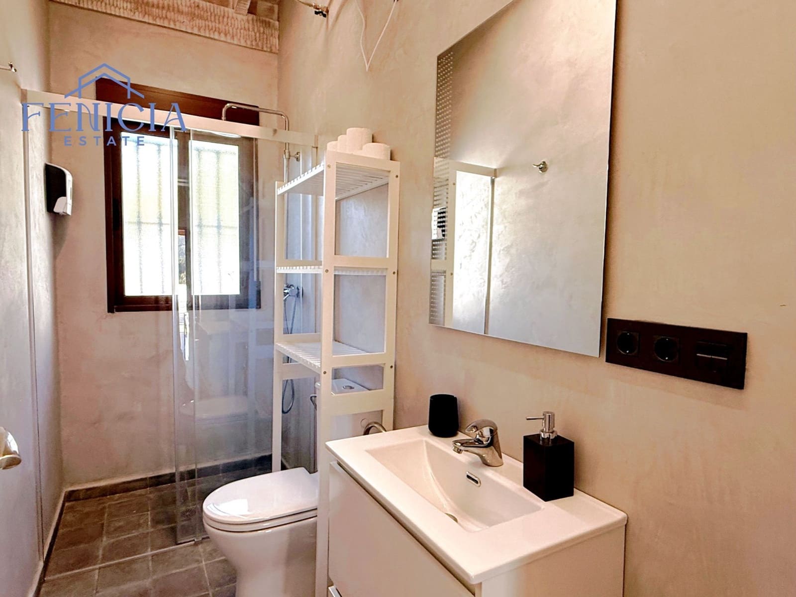 2 bedroom Villa for sale in Almunecar with pool garage - € 269,000 (Ref: 9165523)