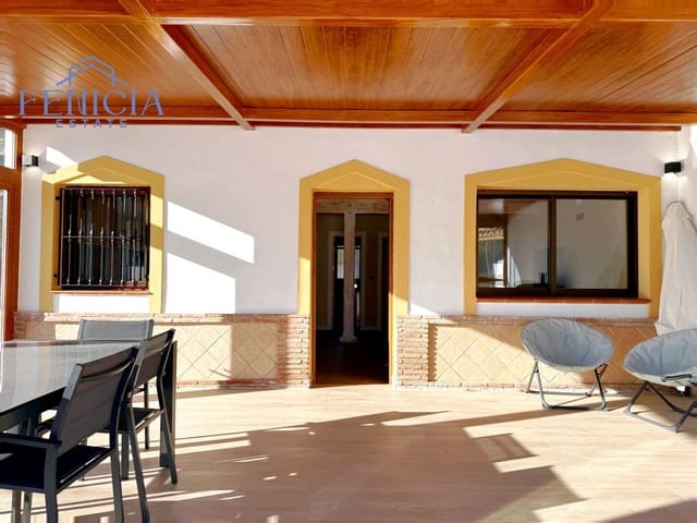 2 soveværelse Villa til salg i Almuñécar med swimmingpool garage - € 269.000 (Ref: 9165523)