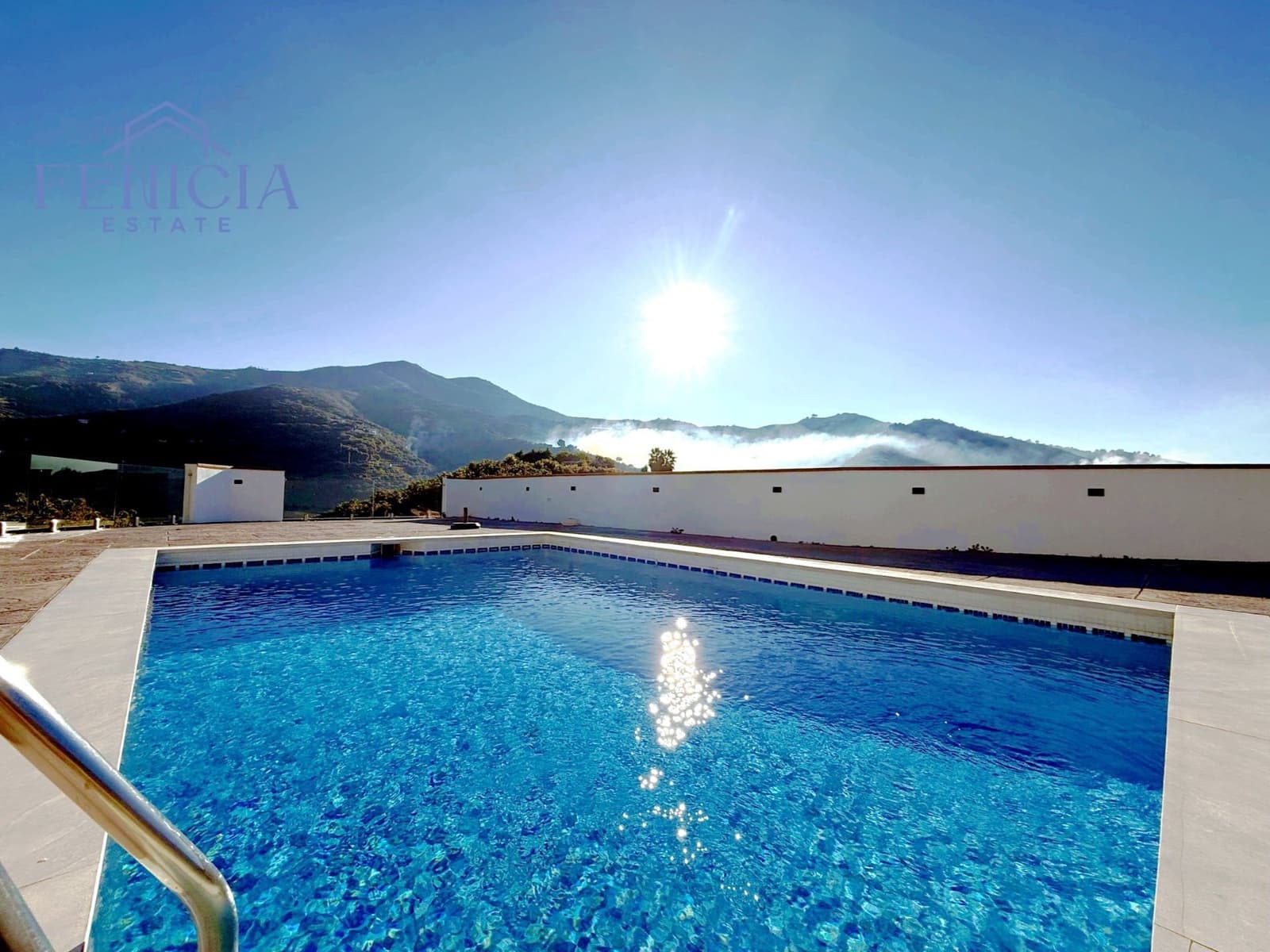 2 bedroom Villa for sale in Almunecar with pool garage - € 269,000 (Ref: 9165523)