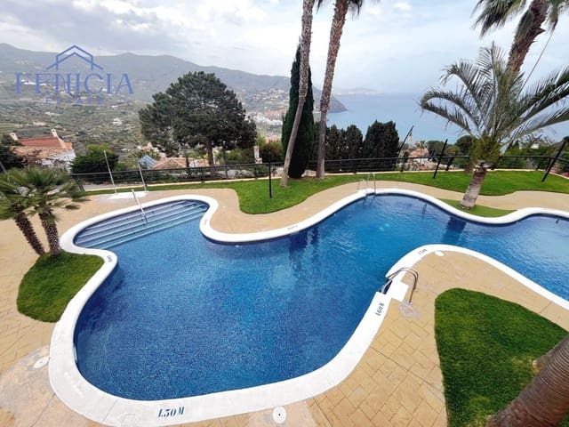 3 chambre Villa/Maison Semi-Mitoyenne à vendre à Almuñécar avec piscine garage - 409 000 € (Ref: 9169336)