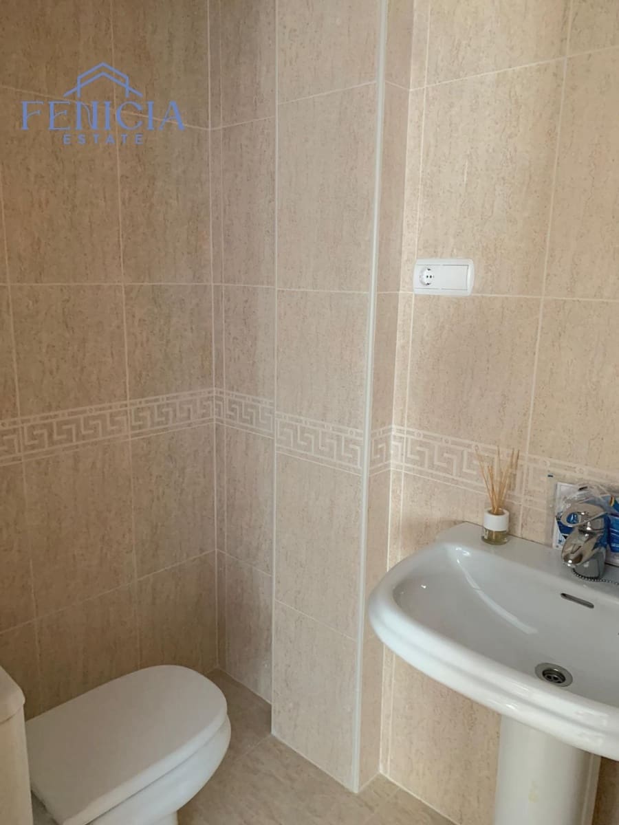 3 makuuhuone Omakotitalo myytävänä paikassa Jete mukana 
autotalli - 160 000 € (Ref: 9171156)