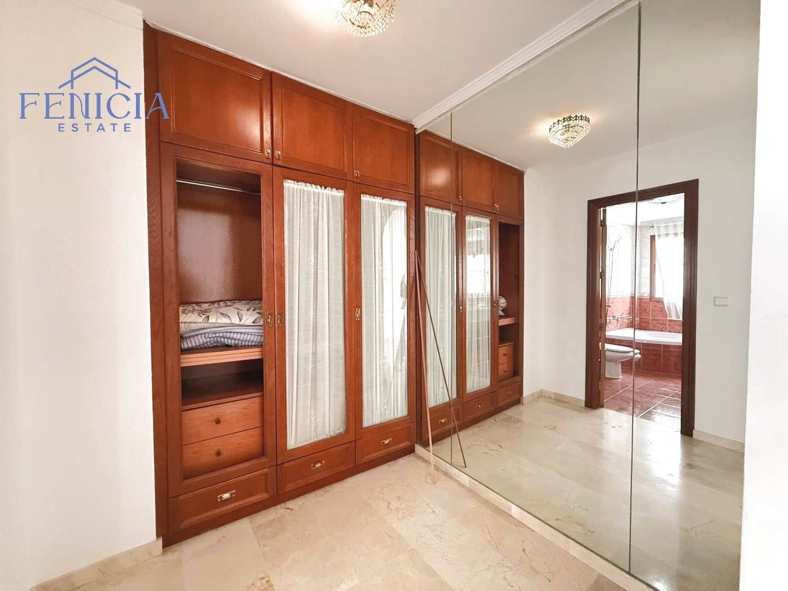 4 bedroom Flat for sale in Almunecar - € 420,000 (Ref: 9188090)