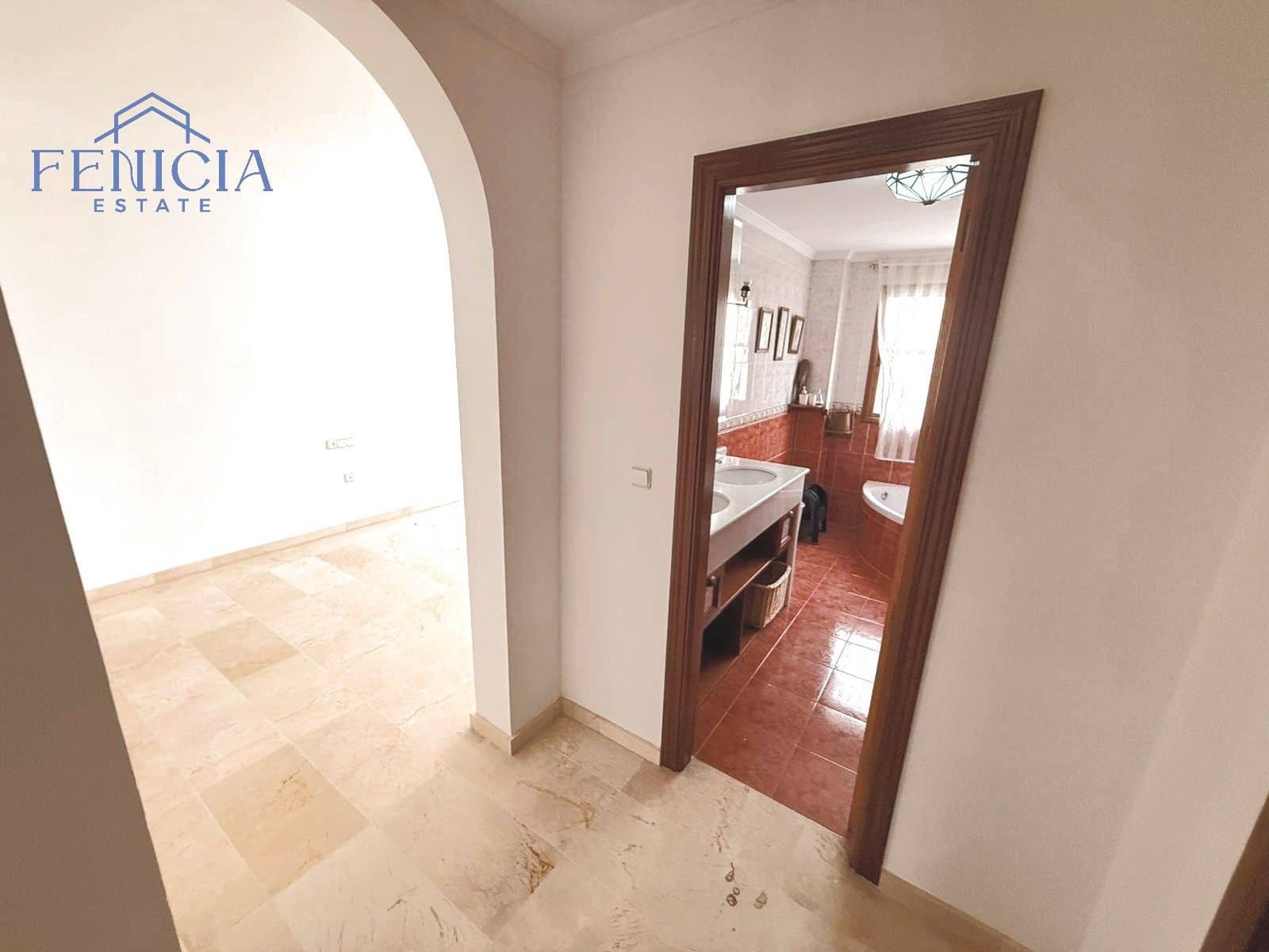 4 bedroom Flat for sale in Almunecar - € 420,000 (Ref: 9188090)