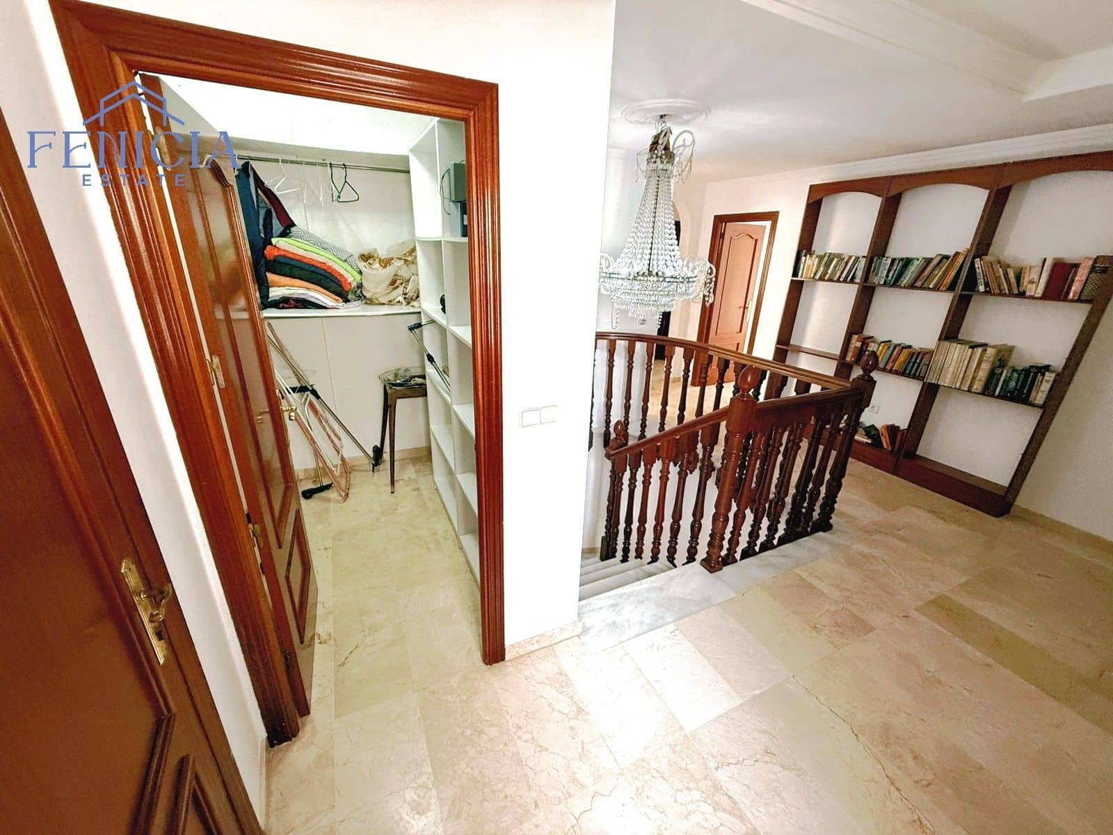 4 bedroom Flat for sale in Almunecar - € 420,000 (Ref: 9188090)