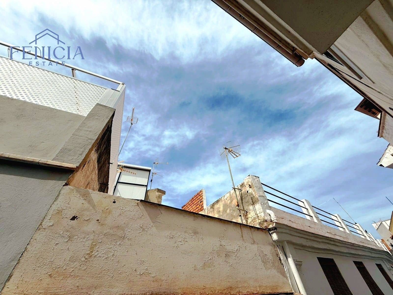 4 bedroom Flat for sale in Almunecar - € 420,000 (Ref: 9188090)