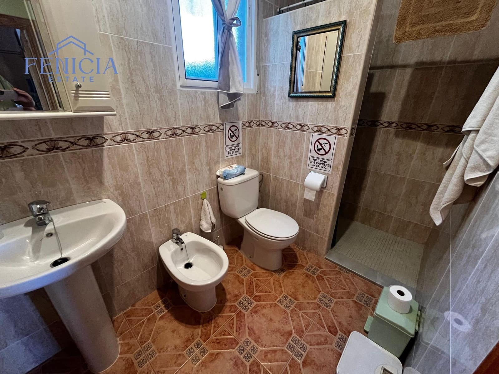 2 sypialnia Finka/Dom wiejski na sprzedaż w Otivar z basenem garażem - 214 000 € (Ref: 9204263)