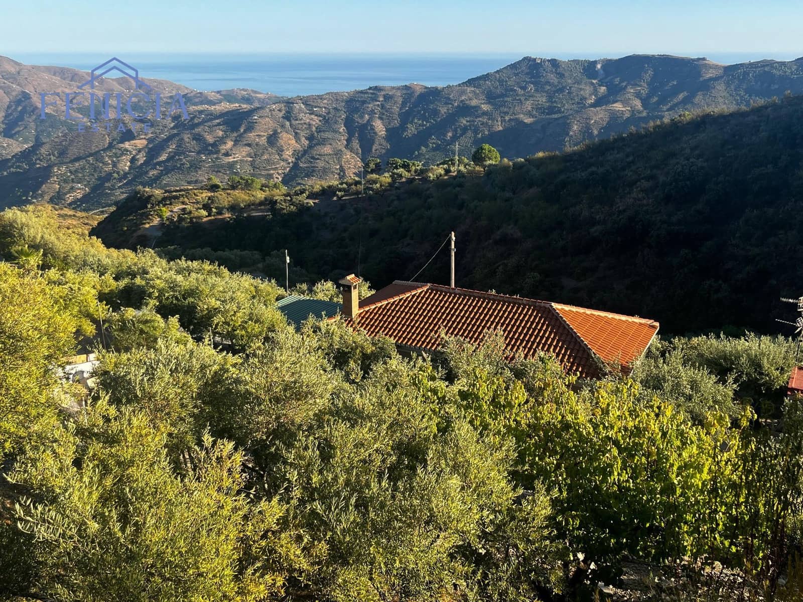 2 sypialnia Finka/Dom wiejski na sprzedaż w Otivar z basenem garażem - 214 000 € (Ref: 9204263)