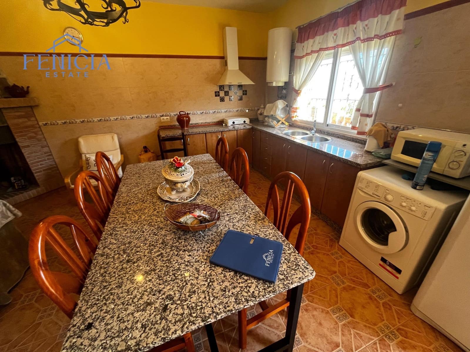 2 sypialnia Finka/Dom wiejski na sprzedaż w Otivar z basenem garażem - 214 000 € (Ref: 9204263)