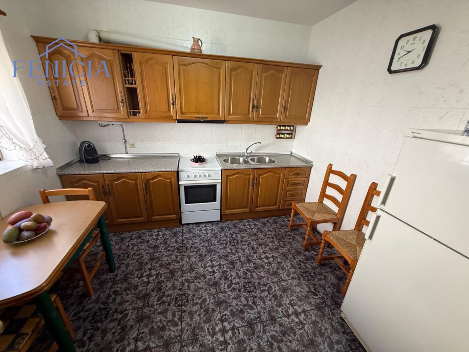 4 soveværelse Byhus til salg i Lentegi med garage - € 125.000 (Ref: 9239614)